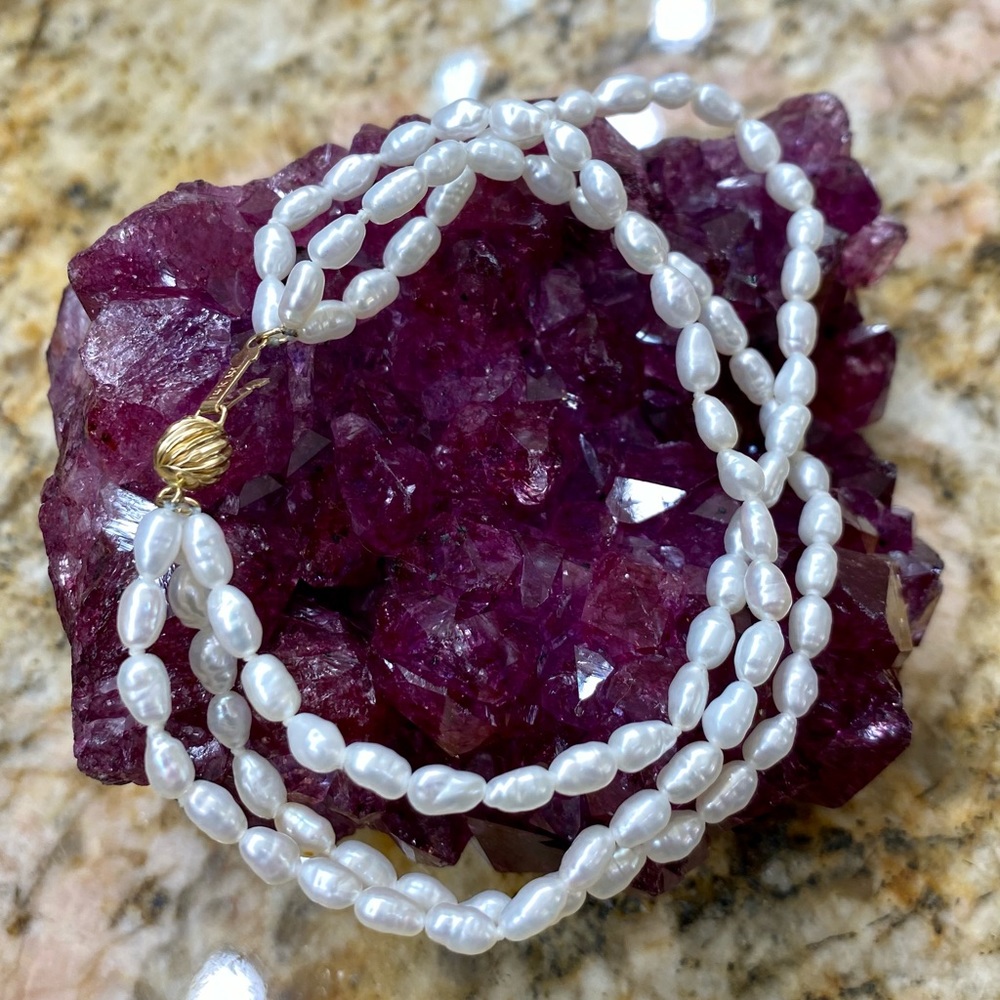 Solid Stamped 14Kt Gold Pearl Bracelet 7 inches.